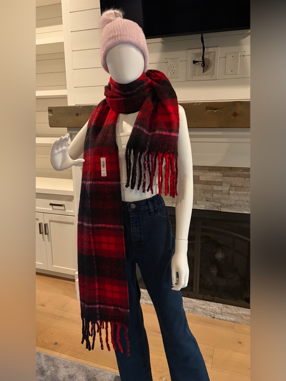 Victoria’s Secret - Classic Preppy Plaid Christmas Scarf in Black Red and Pink - Picture 3 of 7
